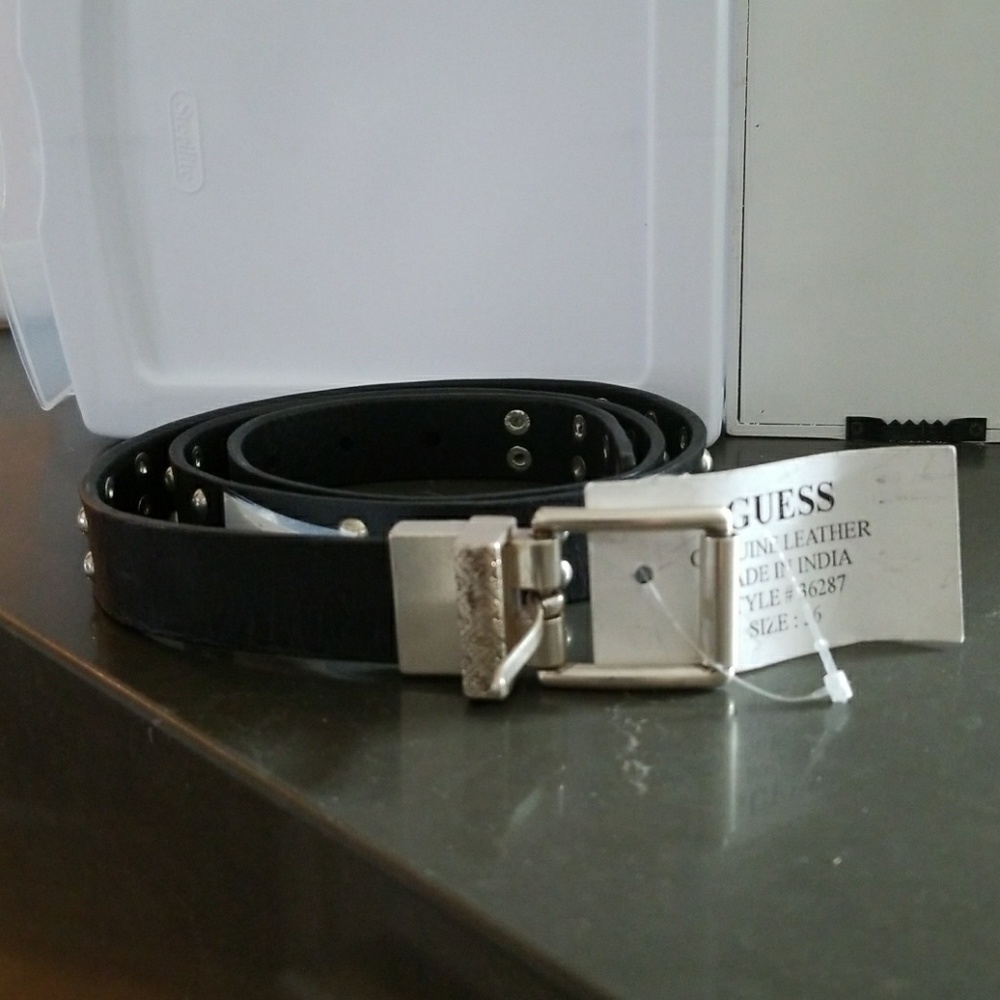 Guess reversible belt